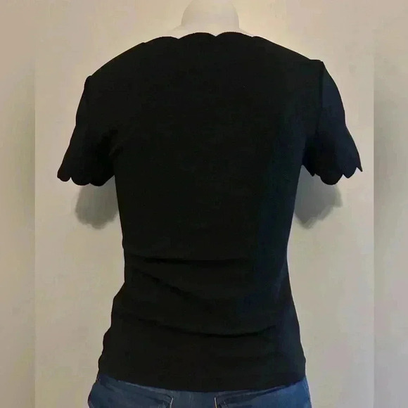scalloped neck, black, very fitted sexy top, XS women’s top - Picture 2 of 4